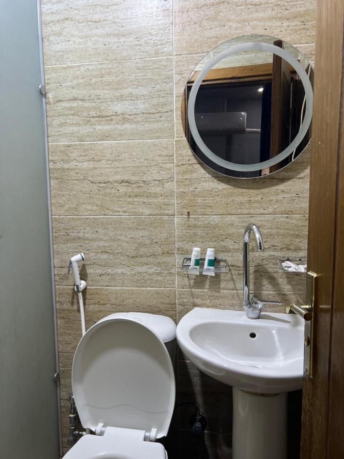 Amigo Pyramids Inn Каир Экстерьер фото
