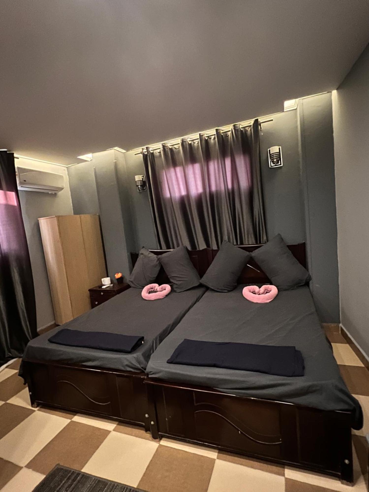 Amigo Pyramids Inn Каир Экстерьер фото